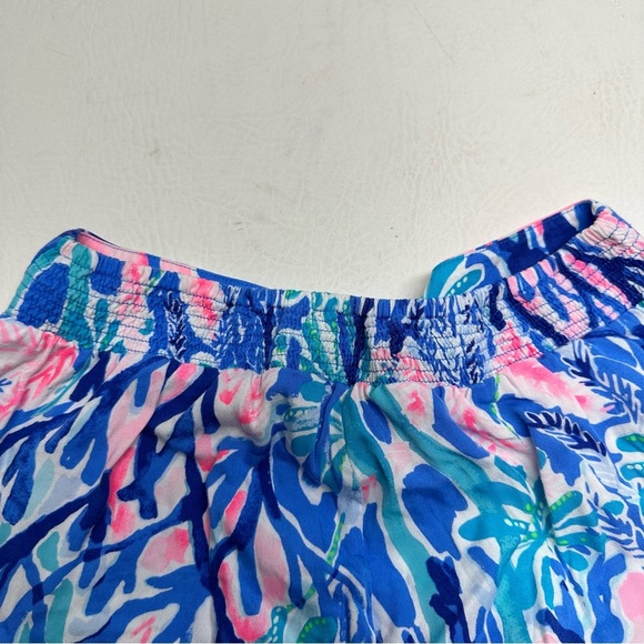 Lilly Pulitzer Colorful floral Women's Shorts size XS - Picture 11 of 11